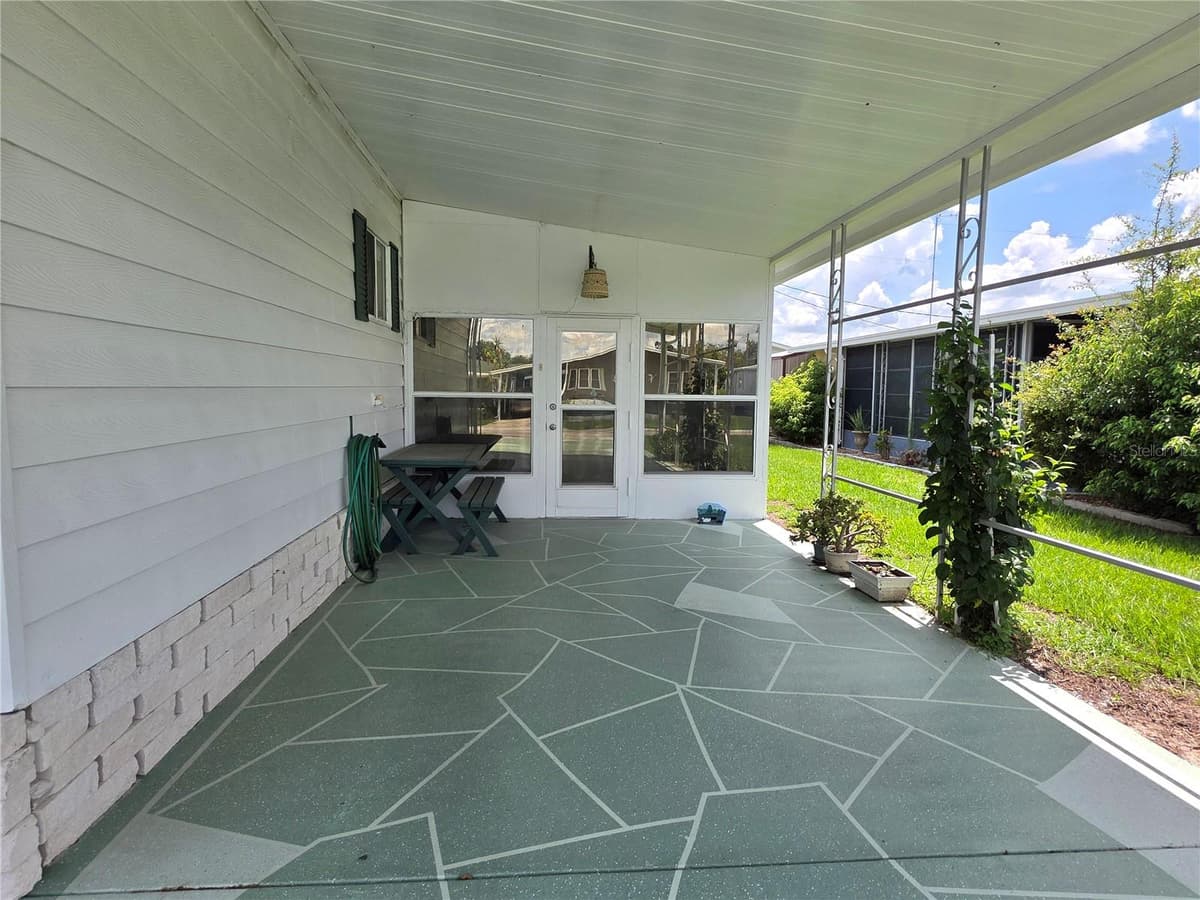 5452 JOYCE STREET — photo 8 of 58