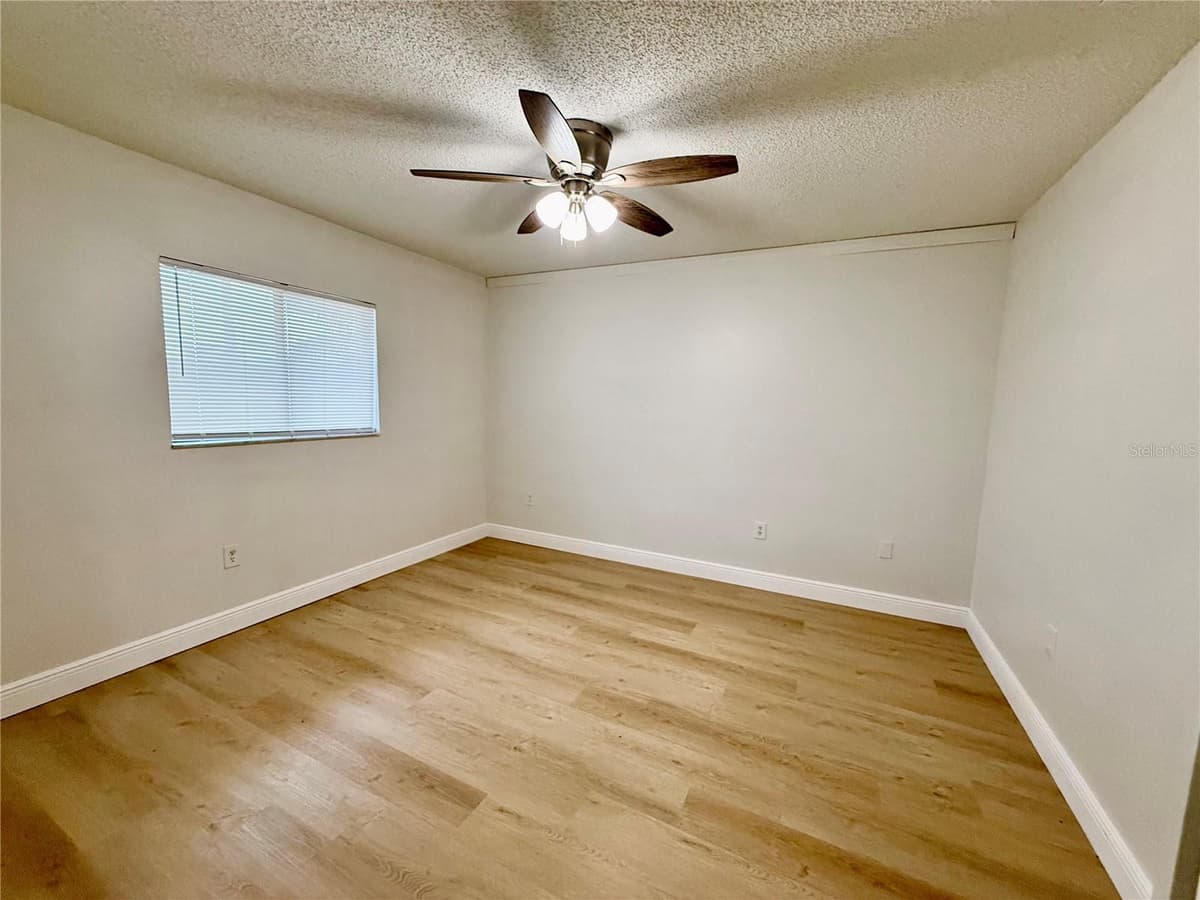 7035 COGNAC DRIVE — photo 31 of 47