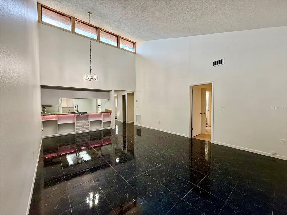 7035 COGNAC DRIVE — photo 9 of 47
