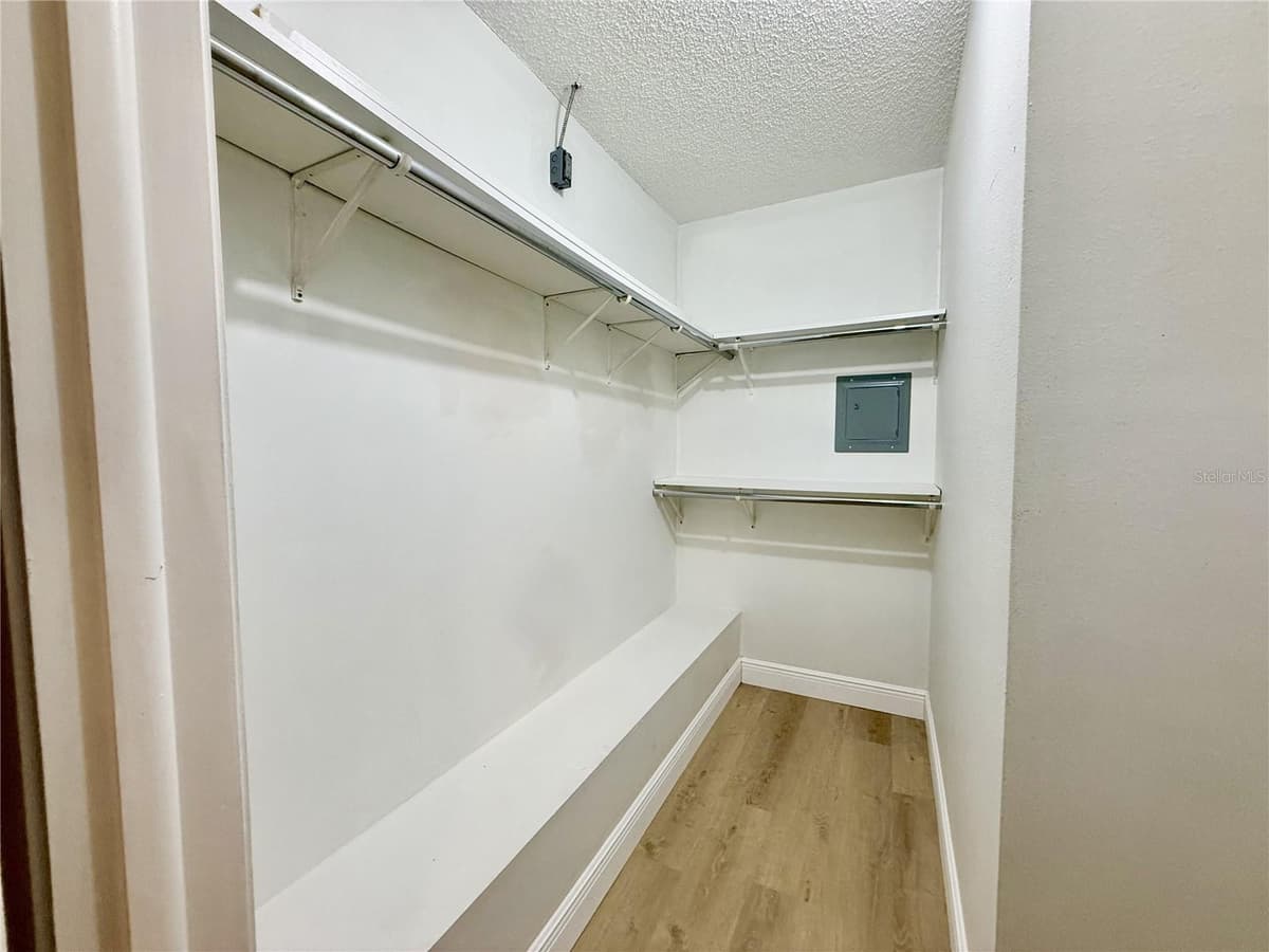 7035 COGNAC DRIVE — photo 13 of 47