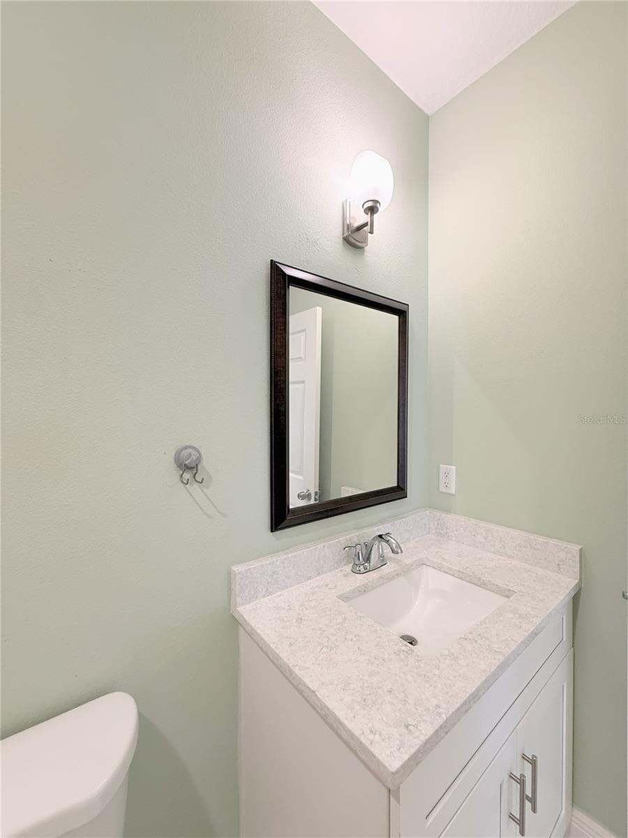 6690 54TH AVENUE — photo 18 of 34