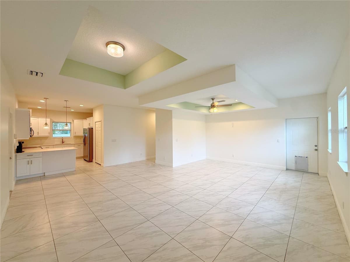 6690 54TH AVENUE — photo 7 of 34