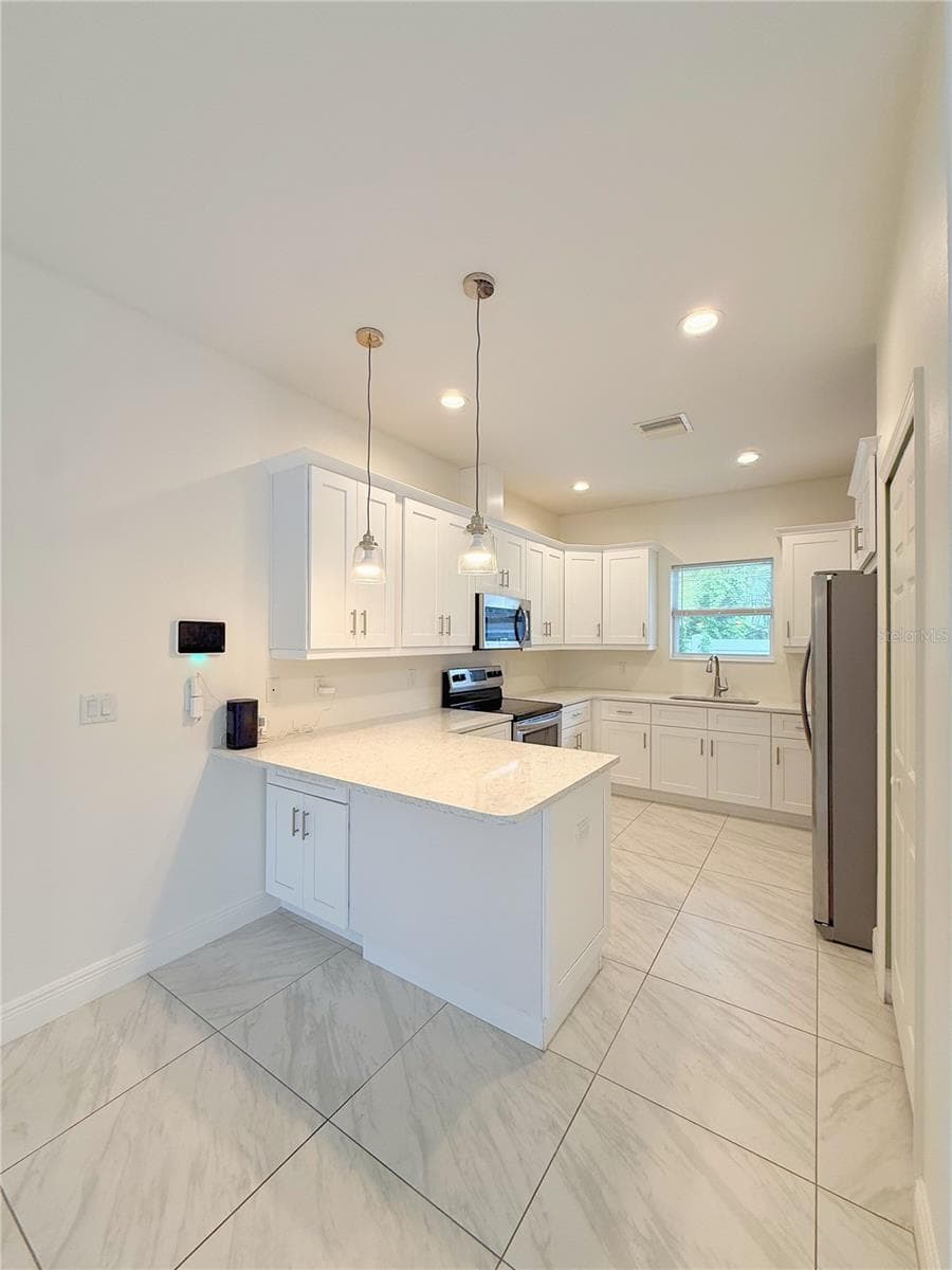 6690 54TH AVENUE — photo 9 of 34
