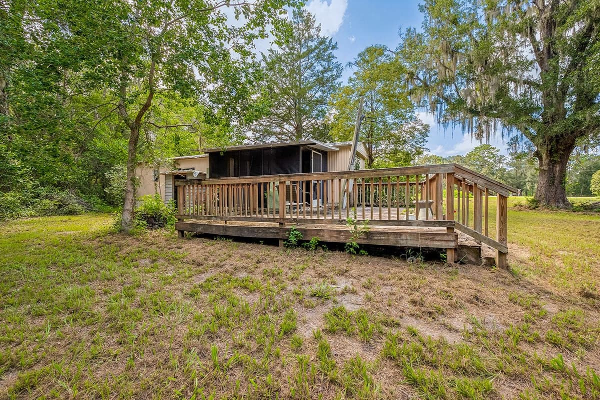 5301 COUNTY ROAD 235 — photo 18 of 33