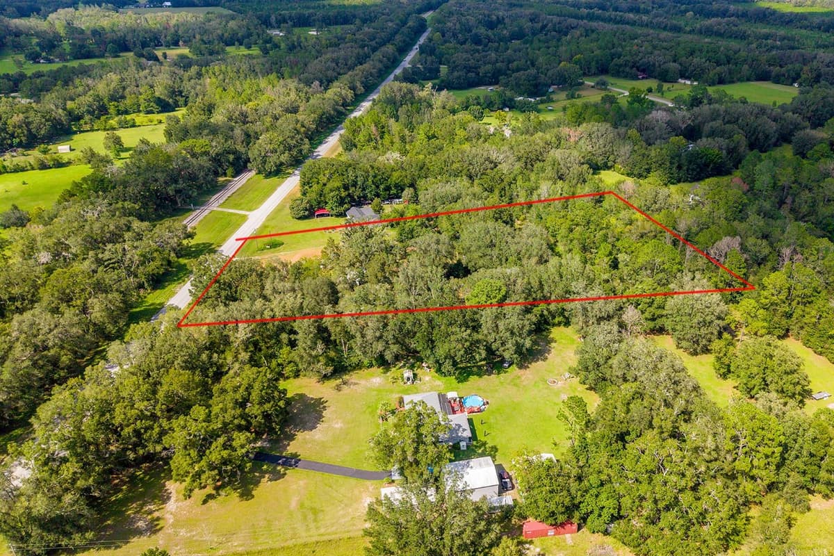 5301 COUNTY ROAD 235 — photo 4 of 33