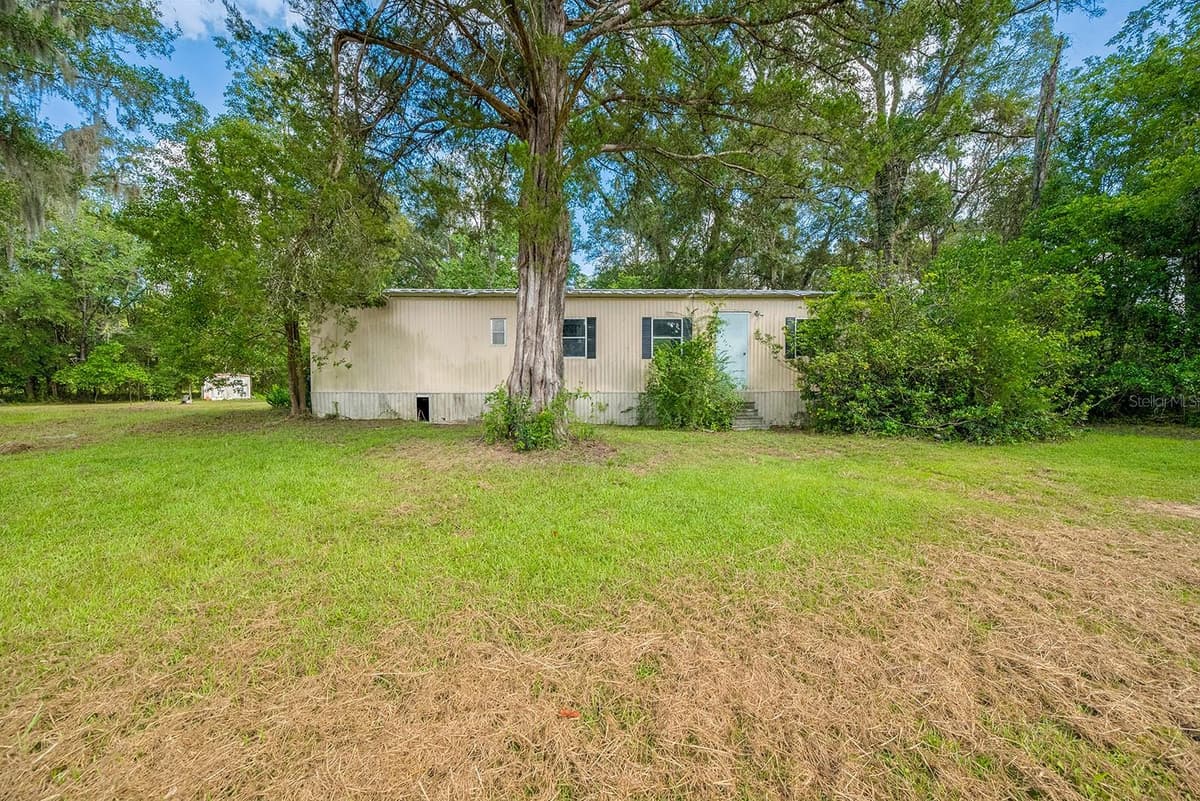 5301 COUNTY ROAD 235 — photo 15 of 33
