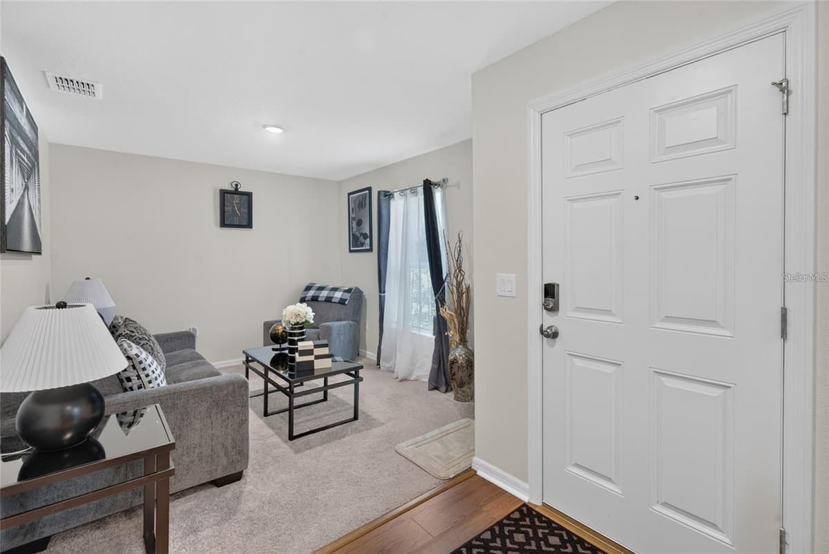 8257 129TH PLACE — photo 3 of 40