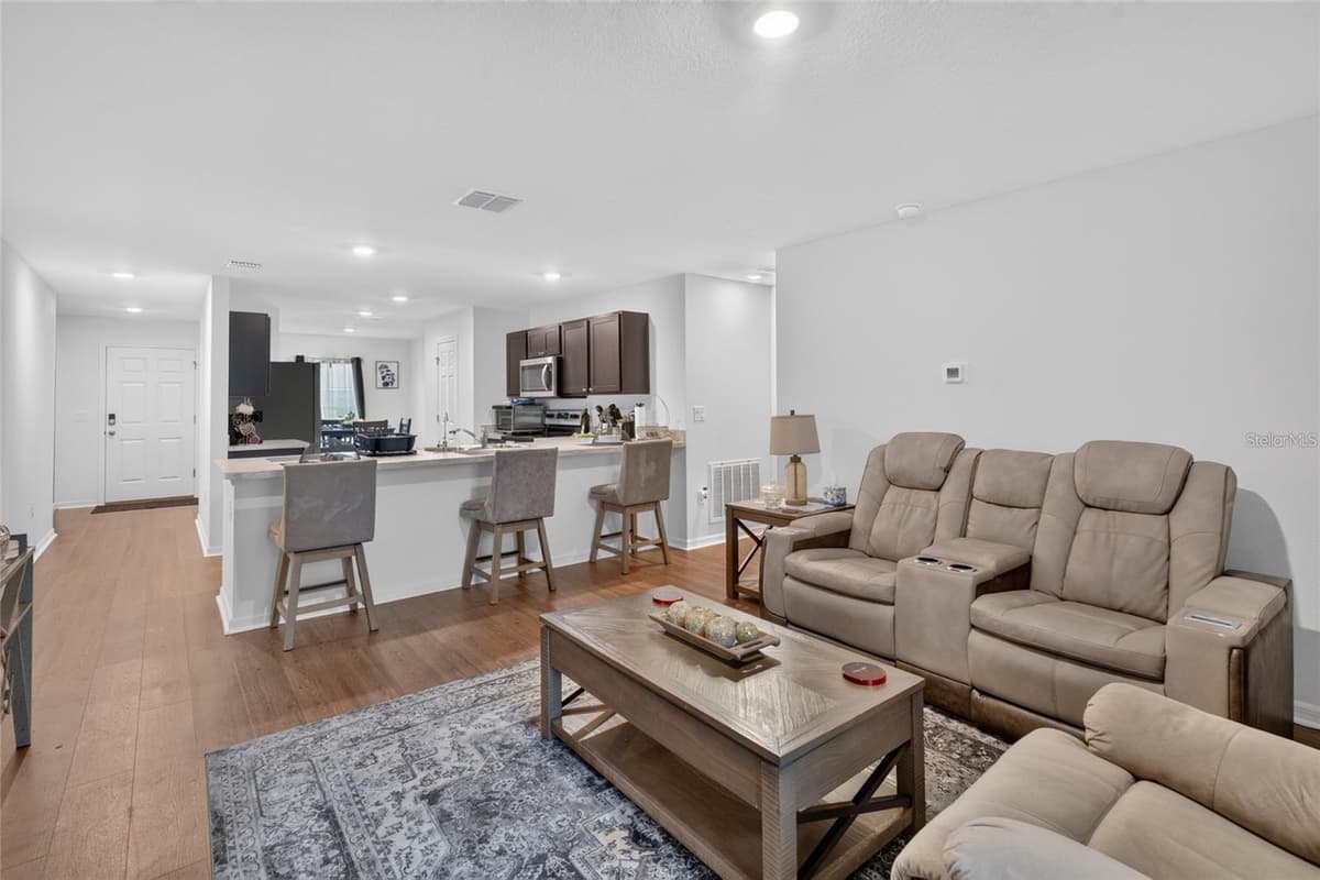 8257 129TH PLACE — photo 16 of 40