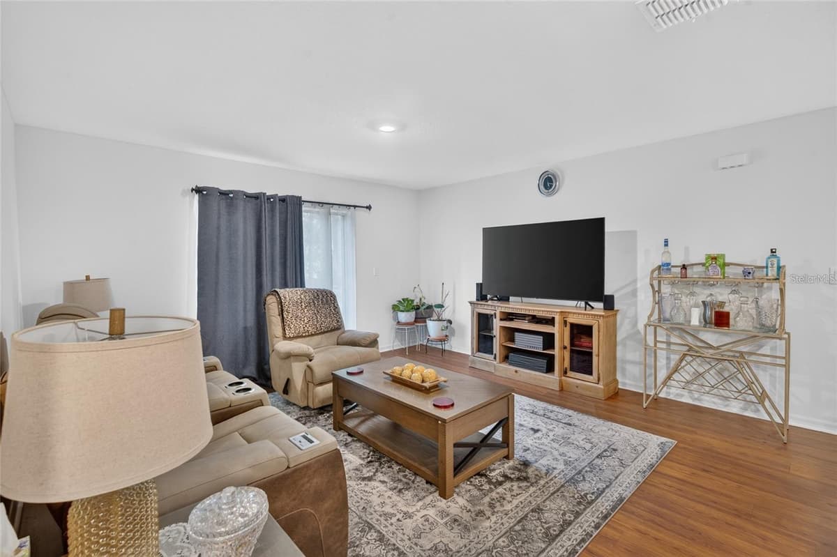 8257 129TH PLACE — photo 19 of 40