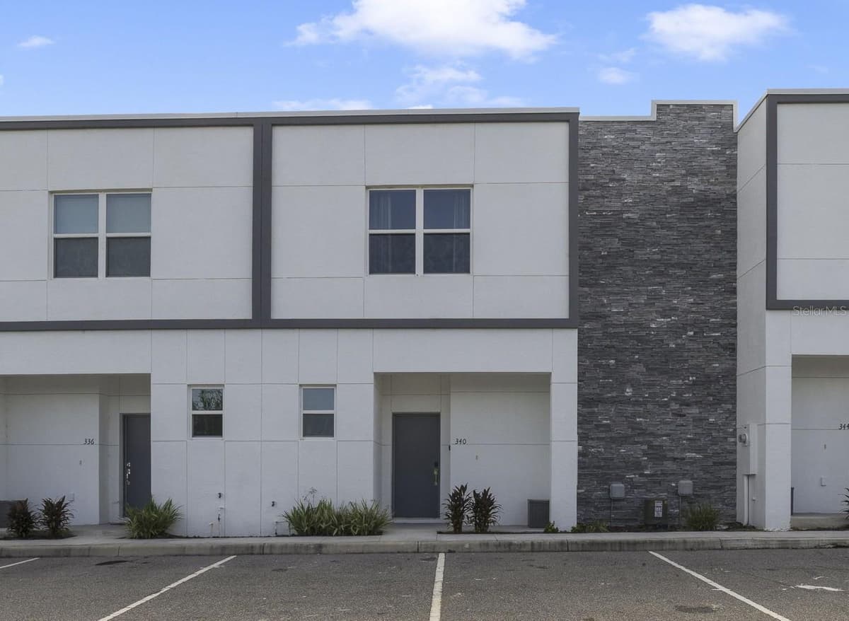 340 FAMAGUSTA DRIVE — photo 23 of 25