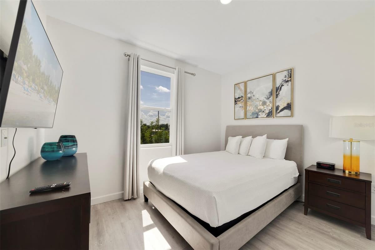 340 FAMAGUSTA DRIVE — photo 14 of 25