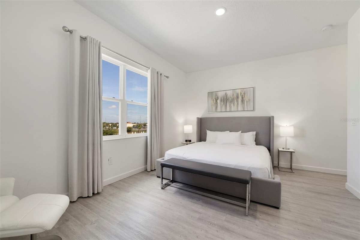 340 FAMAGUSTA DRIVE — photo 11 of 25