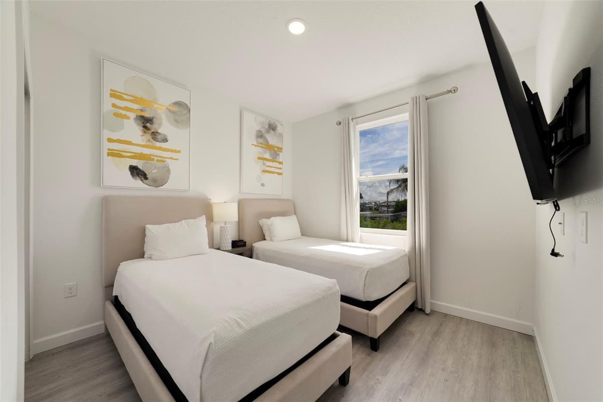 340 FAMAGUSTA DRIVE — photo 16 of 25