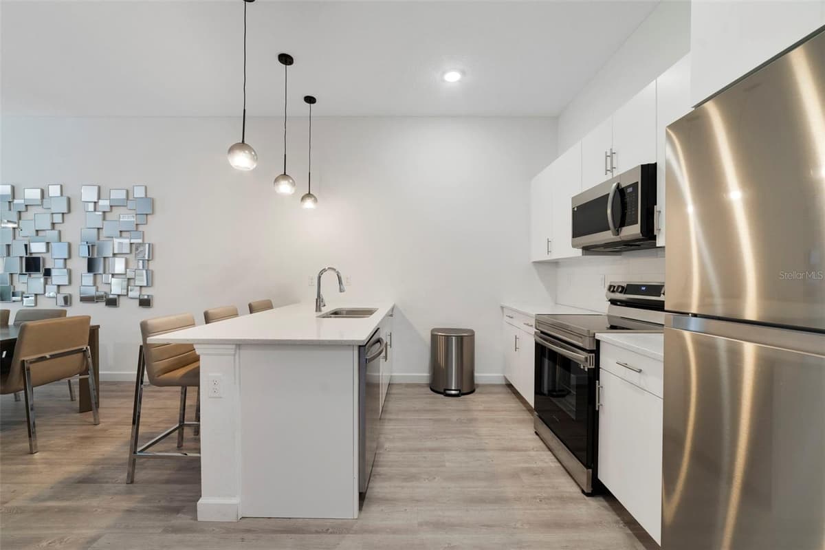 340 FAMAGUSTA DRIVE — photo 4 of 25