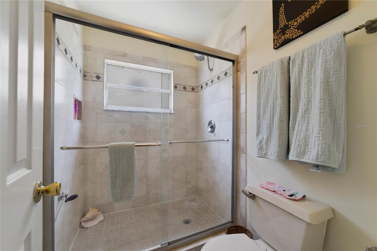 504 WEXDON COURT — photo 11 of 18