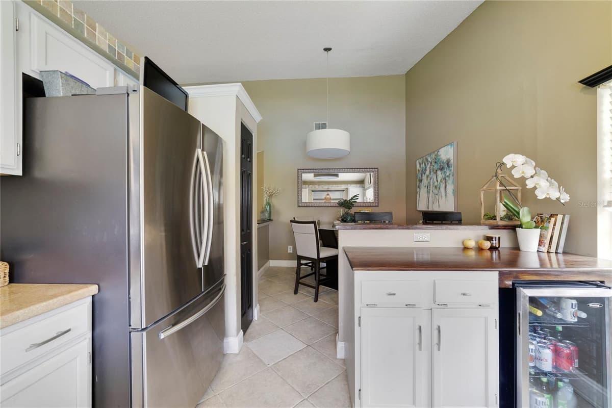 504 WEXDON COURT — photo 7 of 18