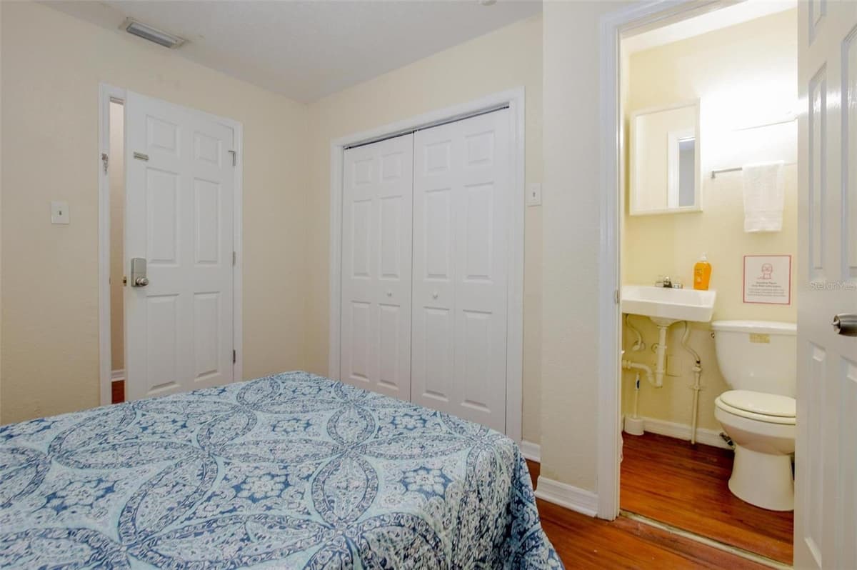 1219 EMMA STREET — photo 18 of 35