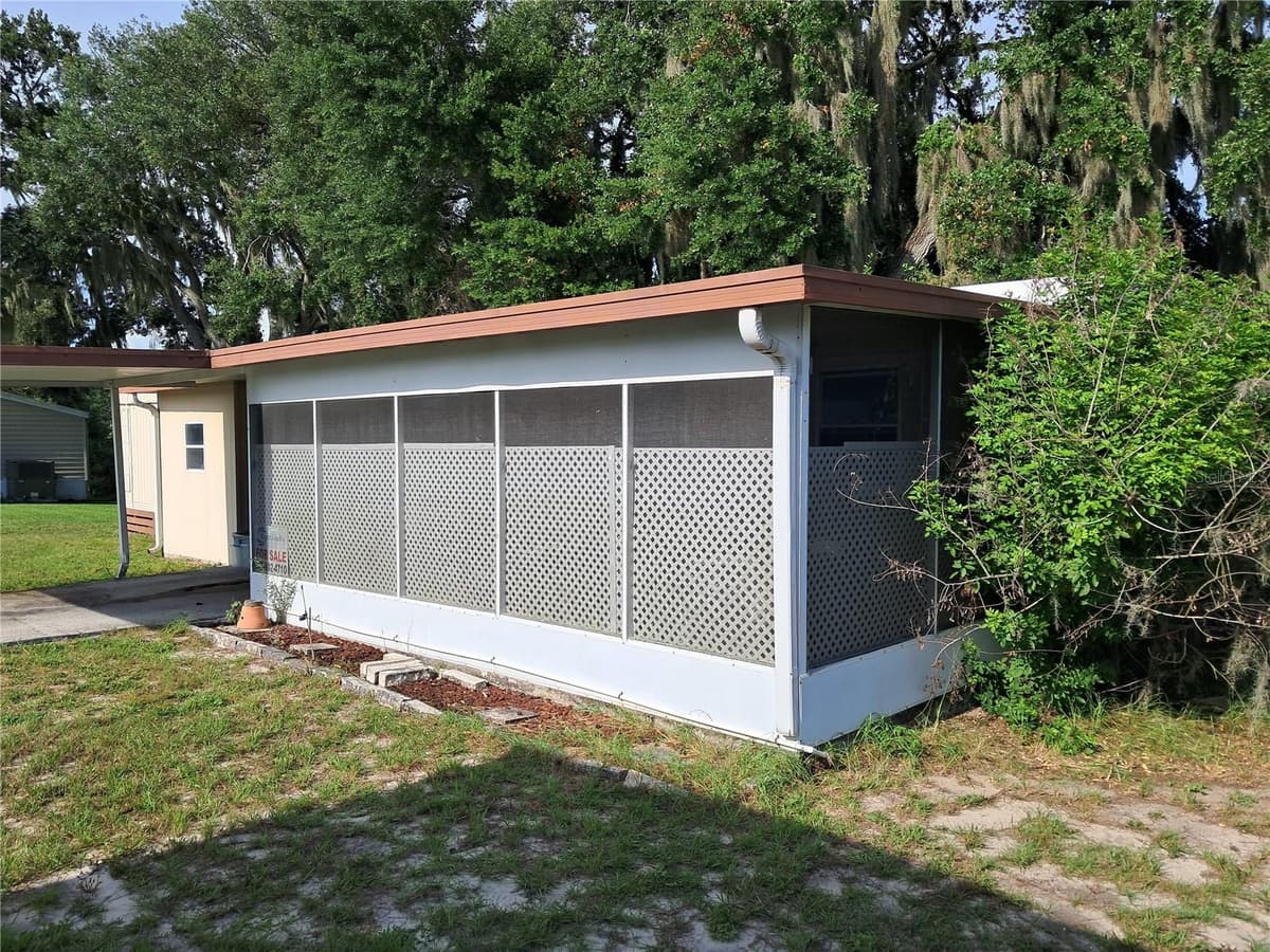 820 MARK ROAD — photo 4 of 8