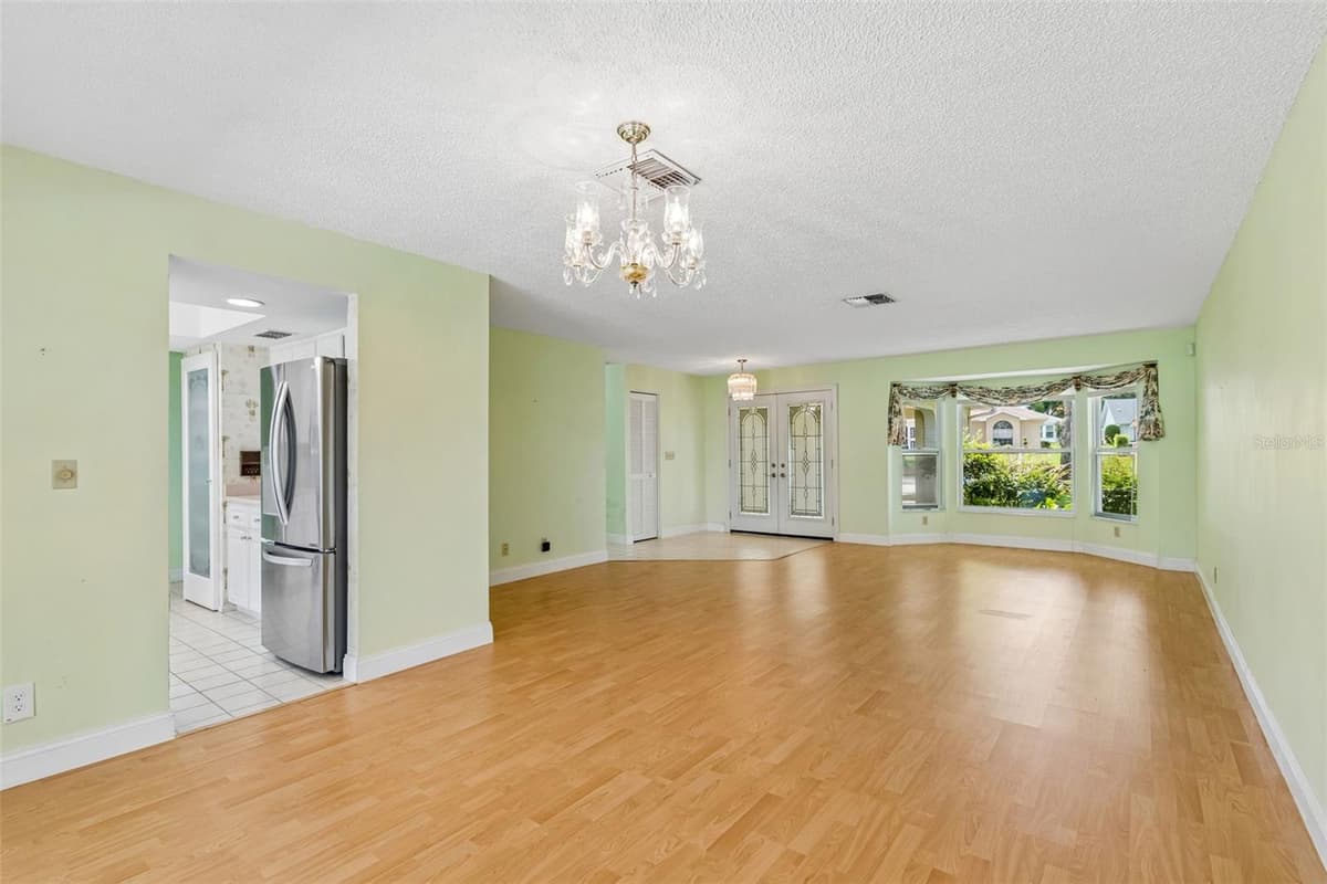1591 LONGFORD DRIVE — photo 31 of 85