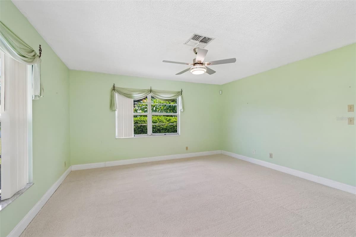 1591 LONGFORD DRIVE — photo 37 of 85