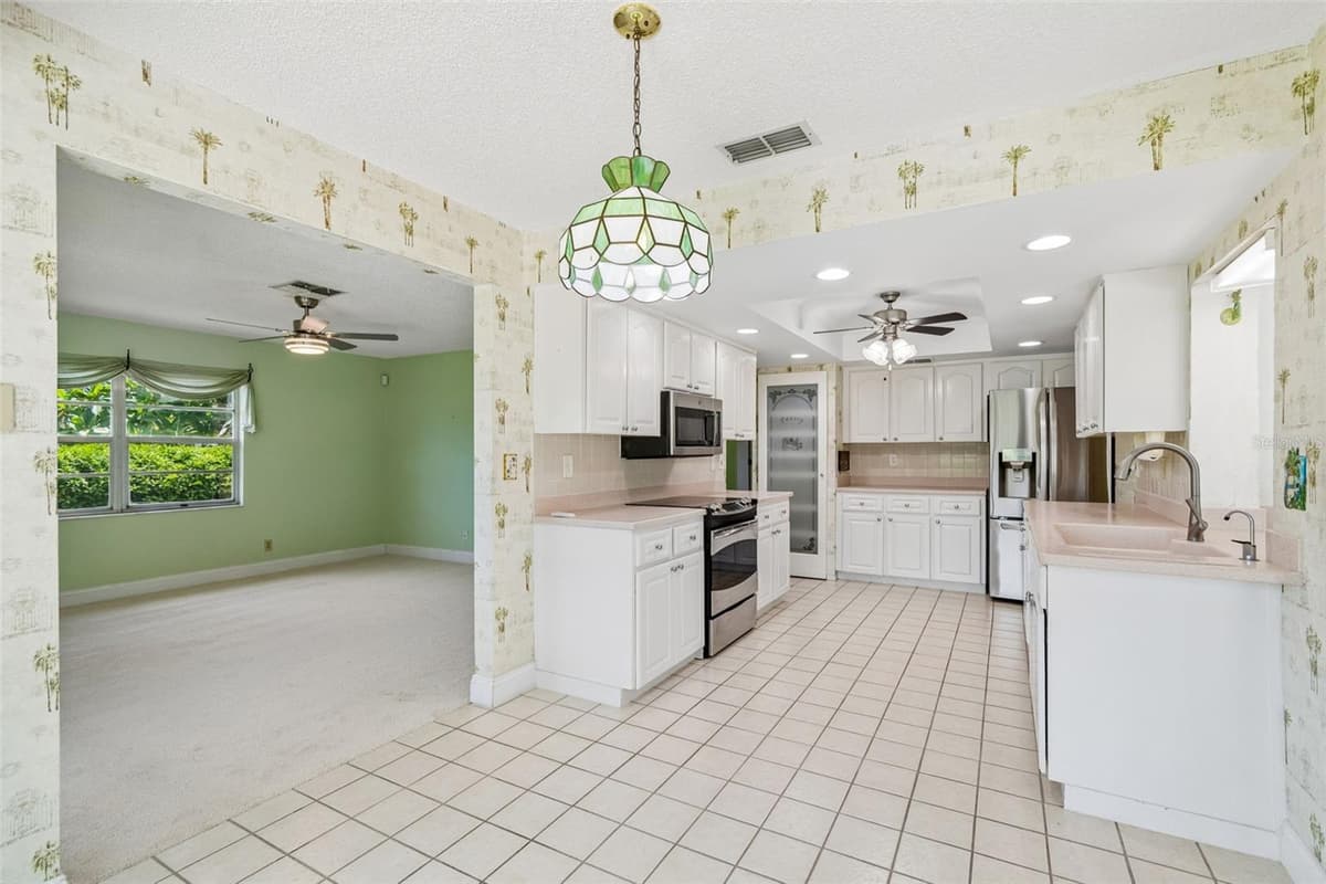 1591 LONGFORD DRIVE — photo 36 of 85