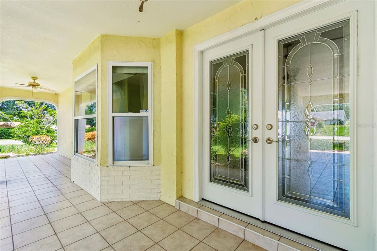 1591 LONGFORD DRIVE — photo 3 of 85