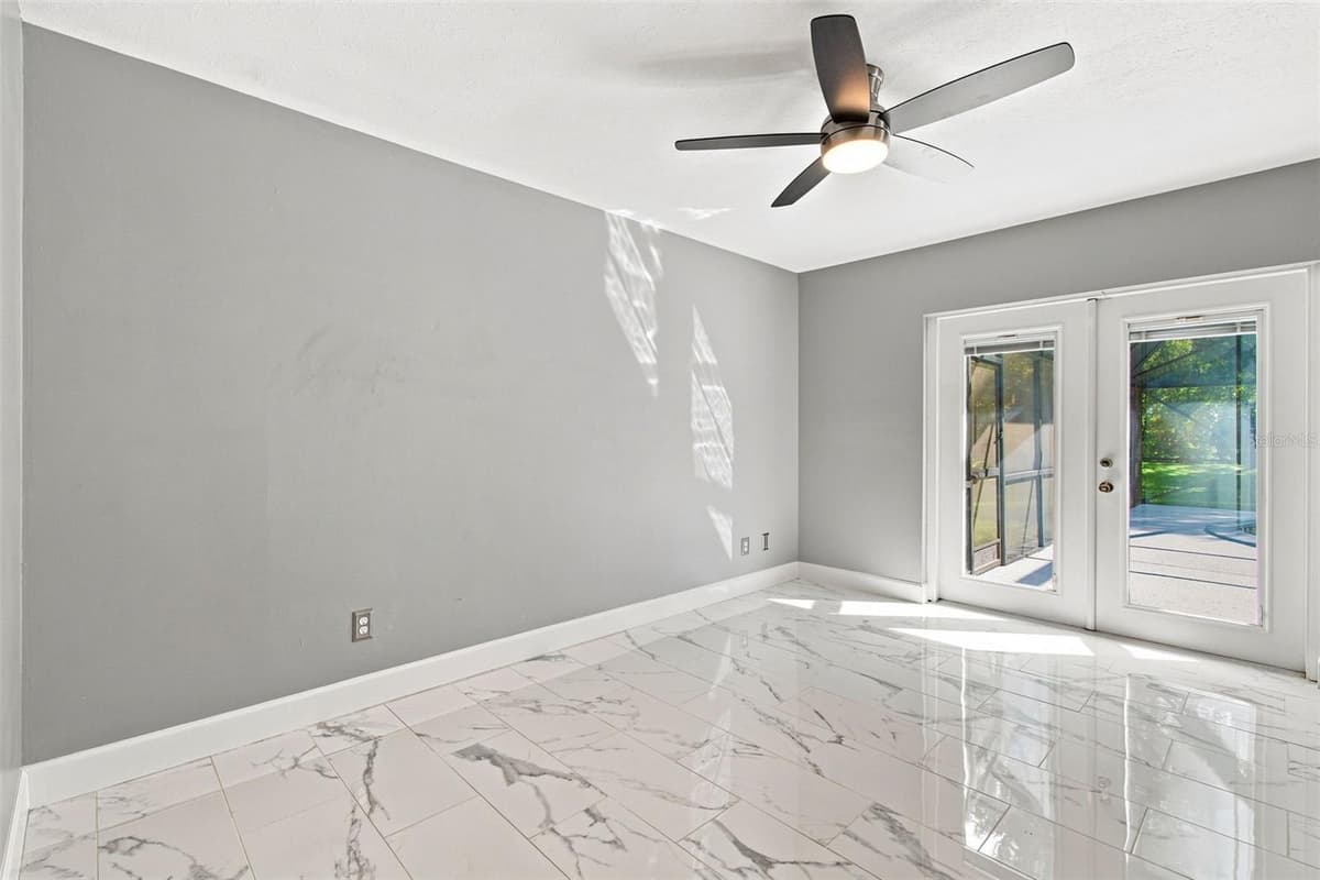 7233 WOODBROOK DRIVE — photo 23 of 57