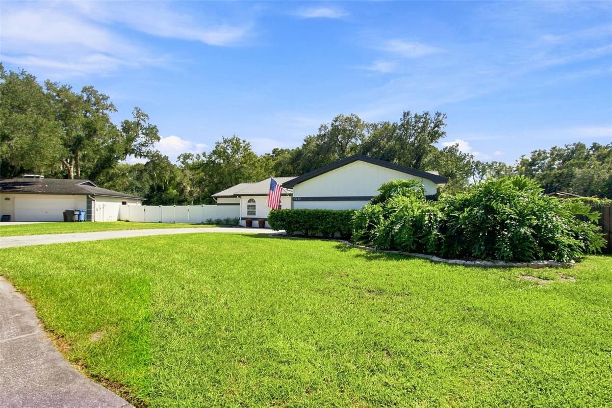 7233 WOODBROOK DRIVE — photo 55 of 57