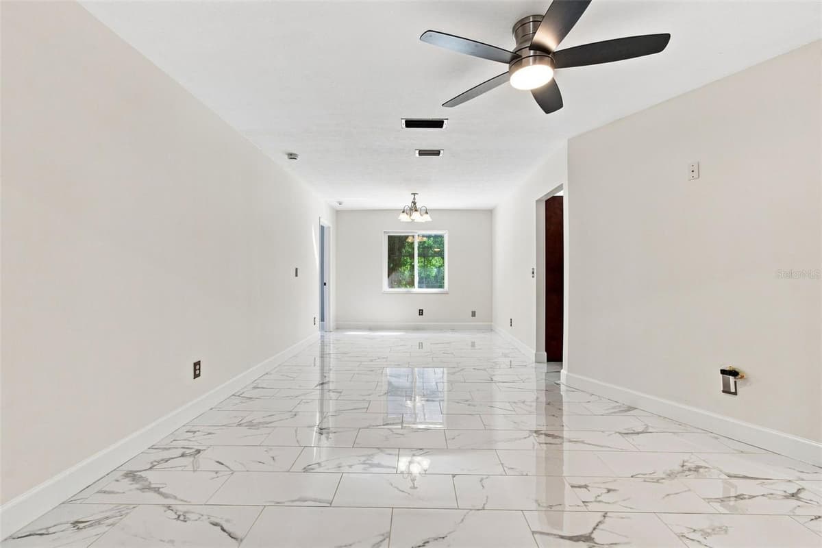 7233 WOODBROOK DRIVE — photo 6 of 57