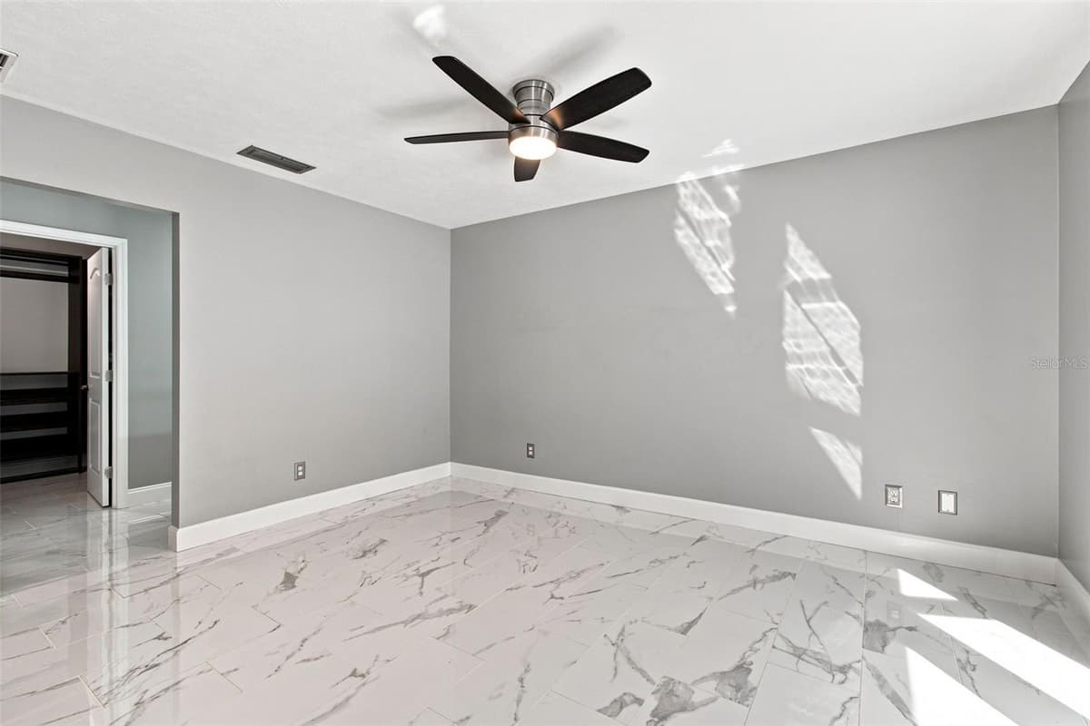 7233 WOODBROOK DRIVE — photo 22 of 57