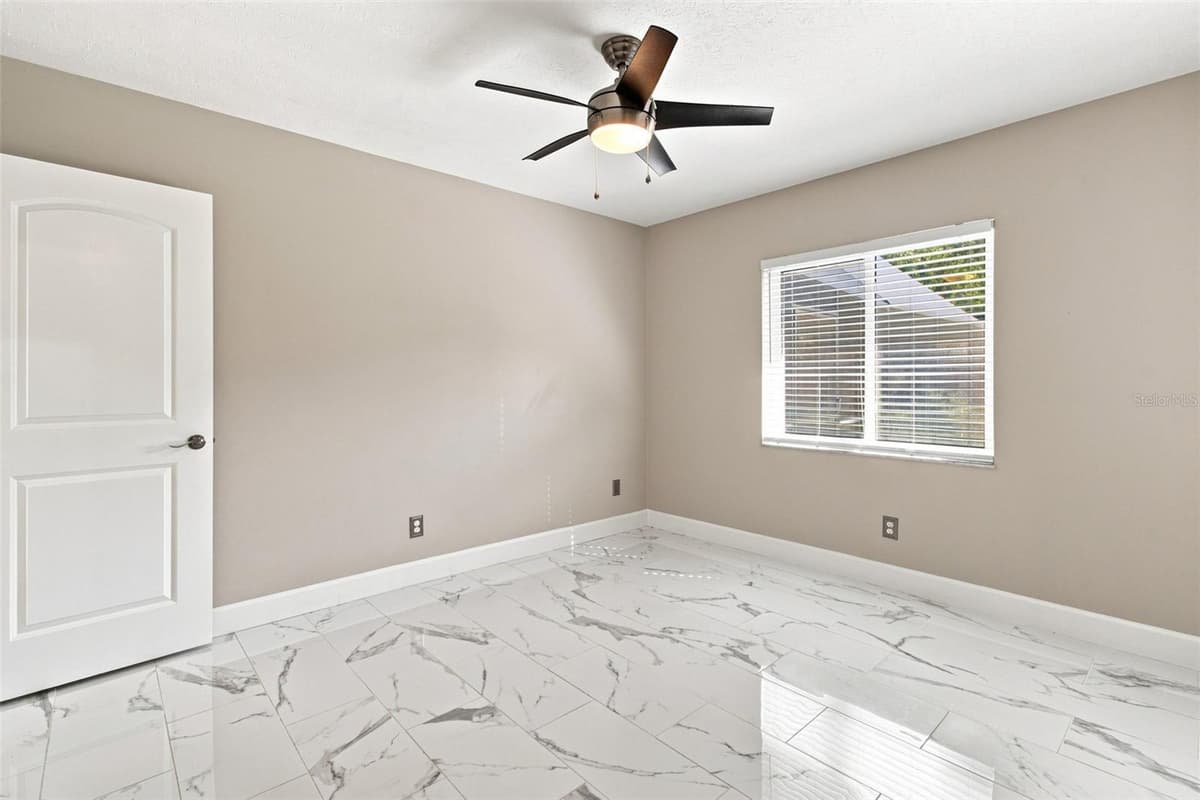 7233 WOODBROOK DRIVE — photo 32 of 57