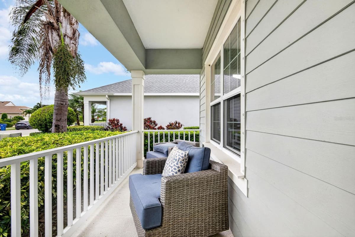 7428 RIDGELAKE CIRCLE — photo 3 of 64
