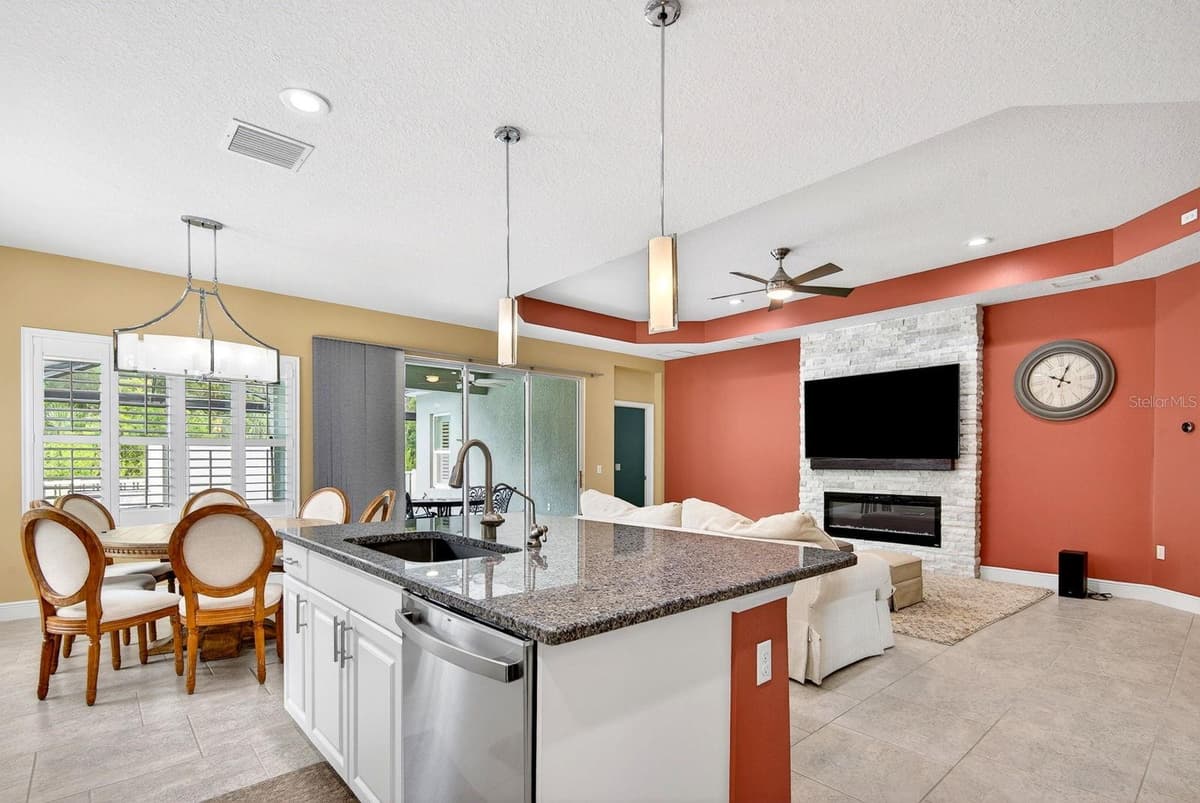 7428 RIDGELAKE CIRCLE — photo 21 of 64