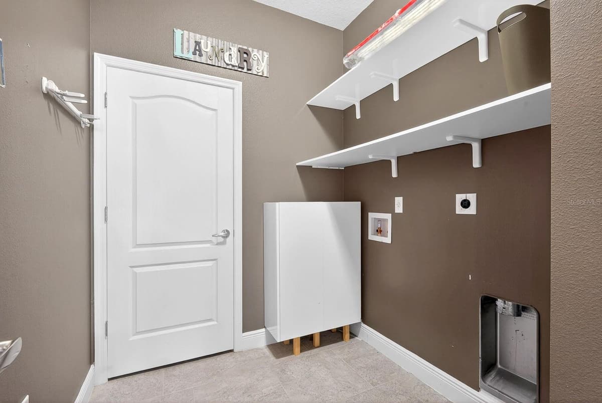 7428 RIDGELAKE CIRCLE — photo 43 of 64