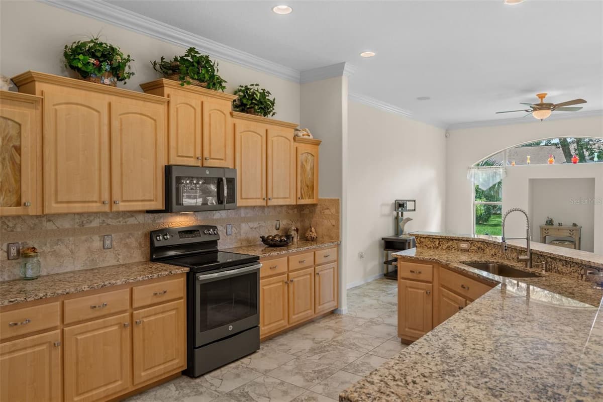 13417 WHITEHAVEN COURT — photo 20 of 64