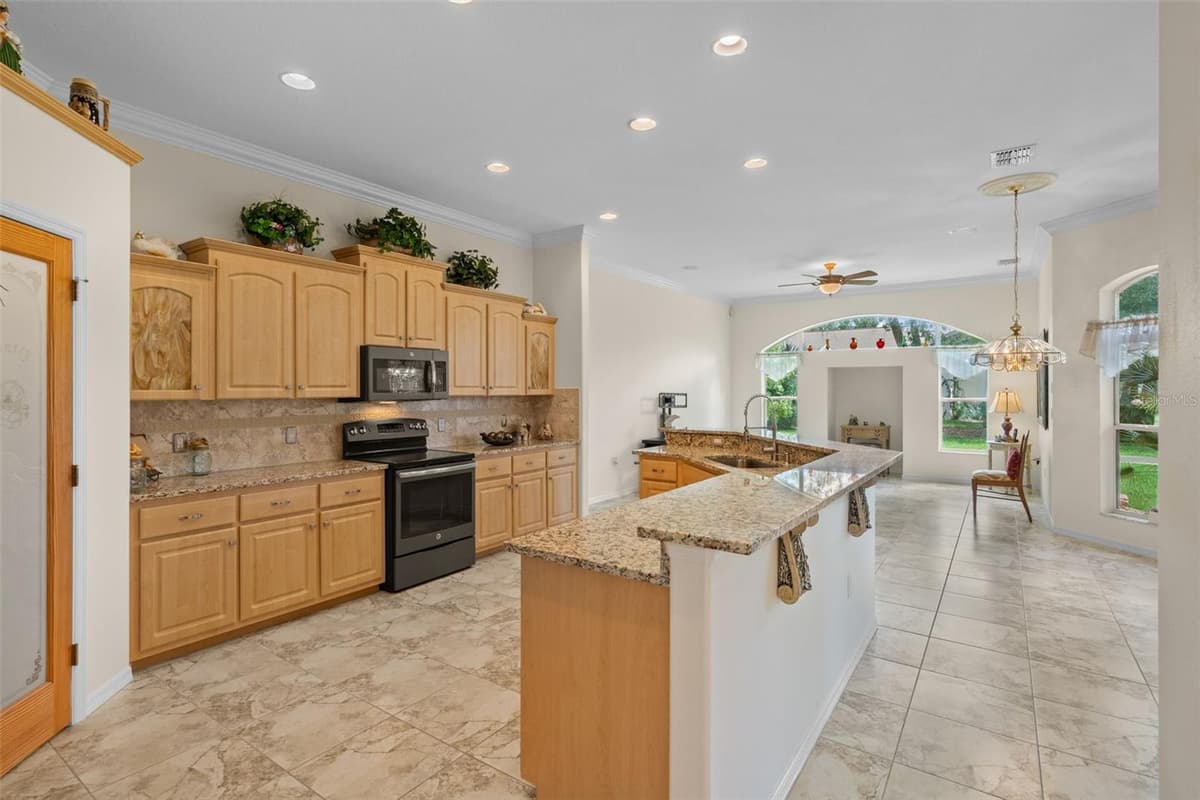 13417 WHITEHAVEN COURT — photo 16 of 64