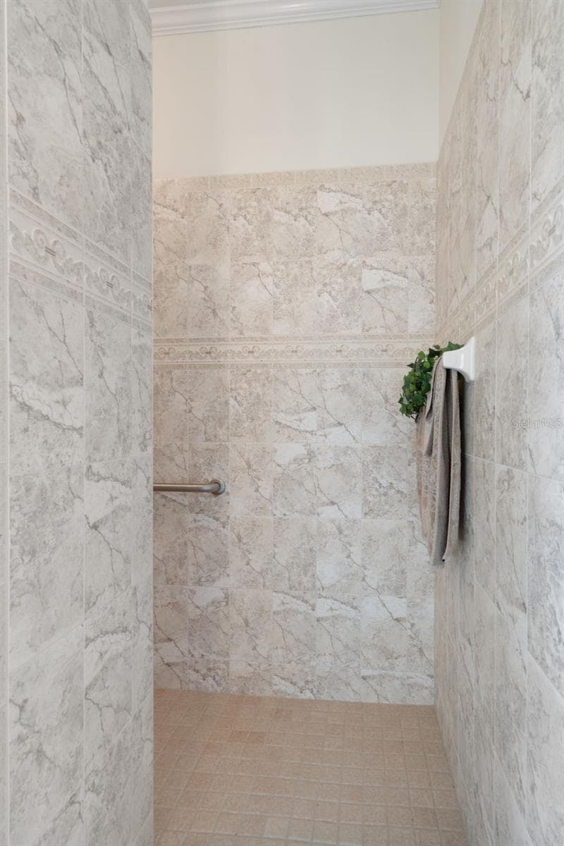 13417 WHITEHAVEN COURT — photo 41 of 64