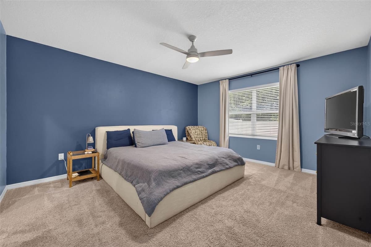 2291 DELHI PLACE — photo 10 of 36