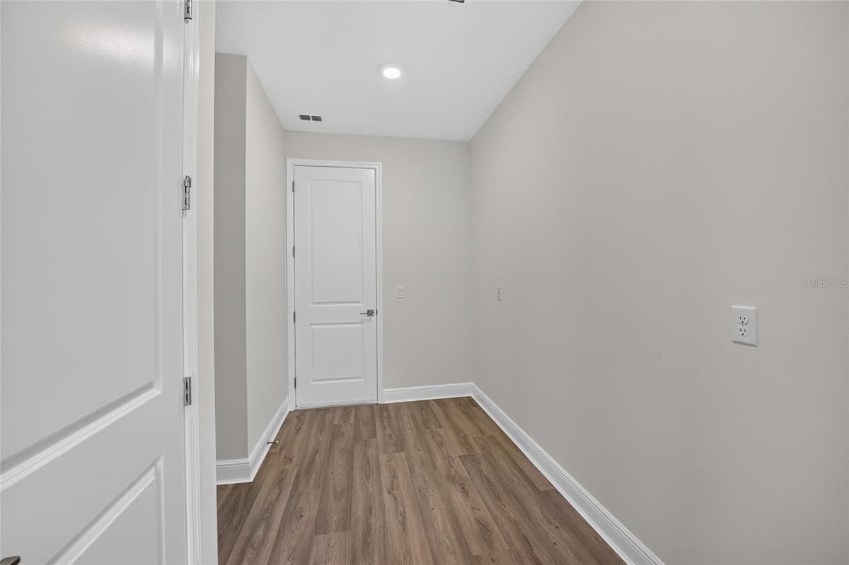 10202 84TH STREET ROAD — photo 36 of 46