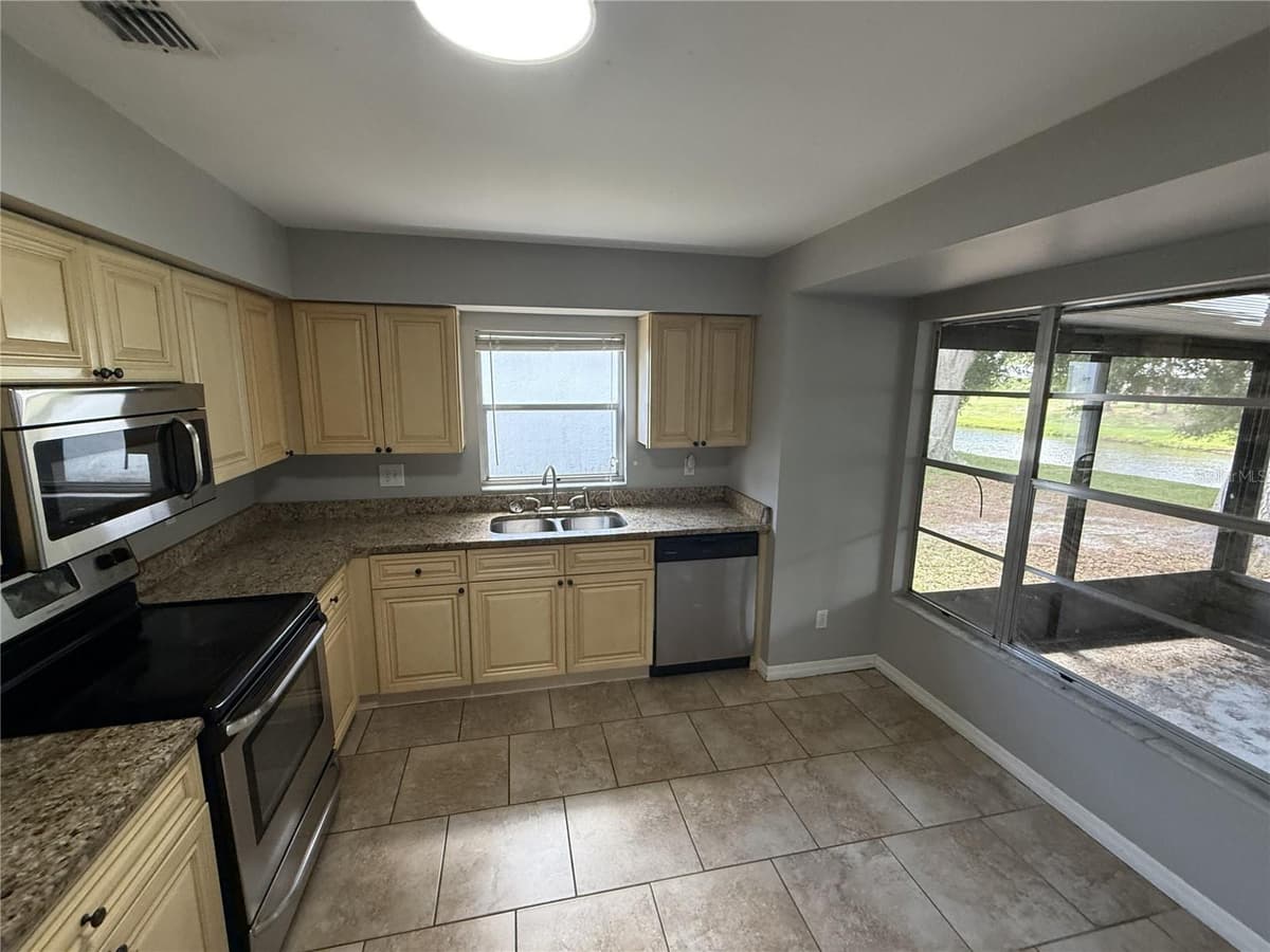 12803 SLIPPERY ELM COURT — photo 7 of 18