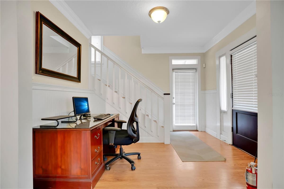 901 WASHINGTON STREET — photo 4 of 37