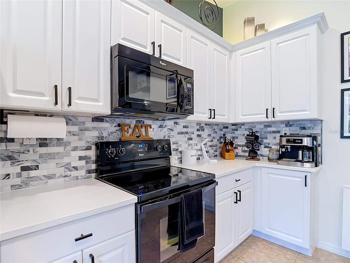 9902 STEPHENSON DRIVE — photo 21 of 57