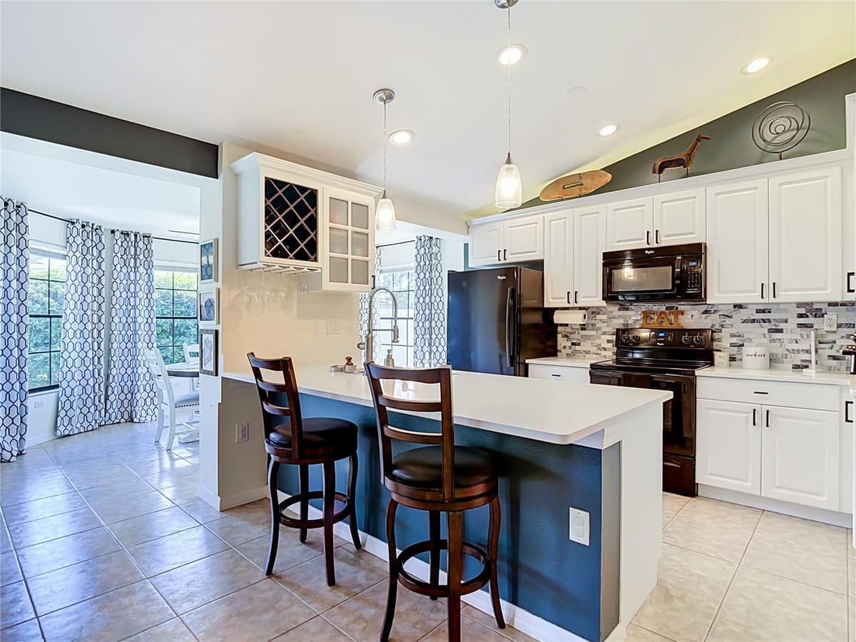 9902 STEPHENSON DRIVE — photo 18 of 57