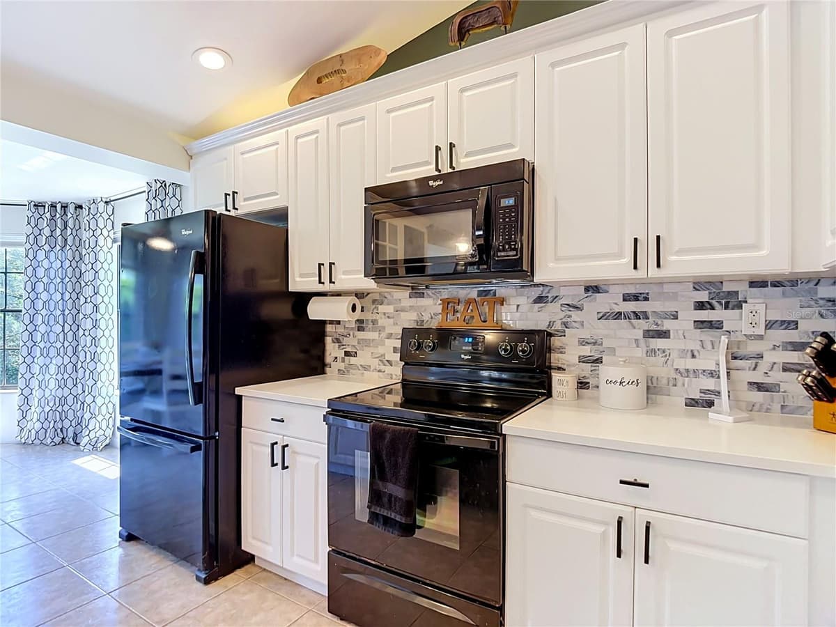 9902 STEPHENSON DRIVE — photo 19 of 57