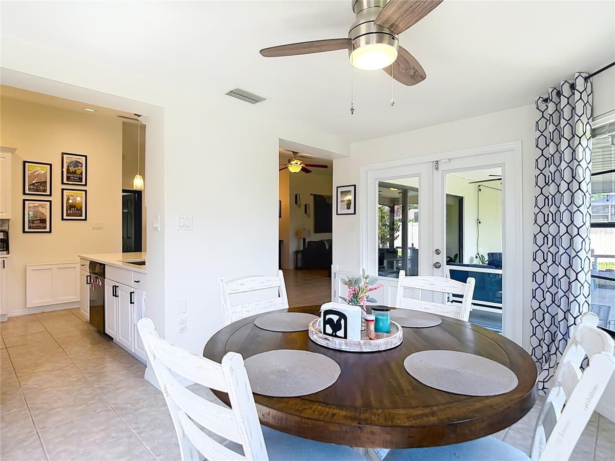 9902 STEPHENSON DRIVE — photo 24 of 57