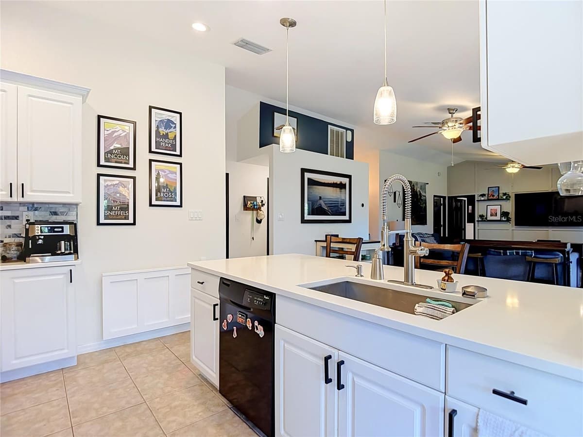 9902 STEPHENSON DRIVE — photo 22 of 57