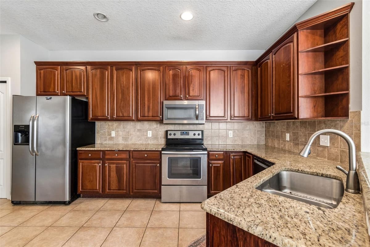11435 CAMBRAY CREEK LOOP — photo 12 of 37