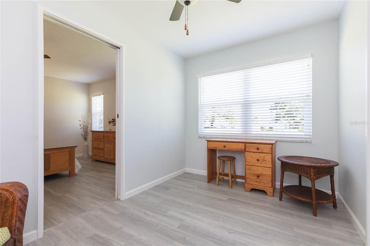 8423 PEBBLE DRIVE — photo 30 of 40