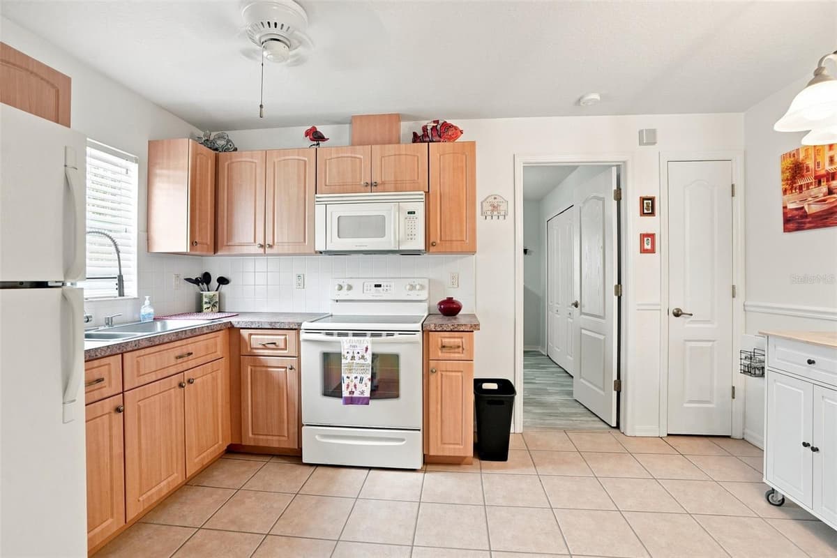 11399 REDGATE STREET — photo 17 of 50