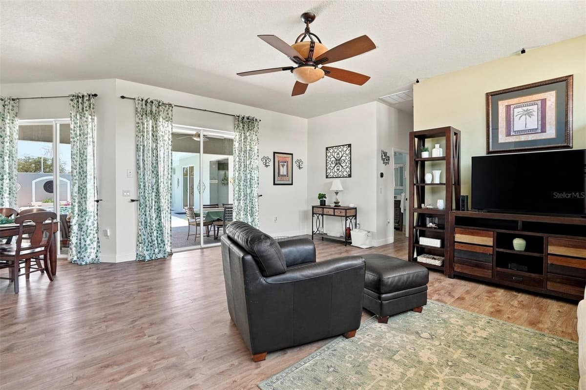 11399 REDGATE STREET — photo 4 of 50